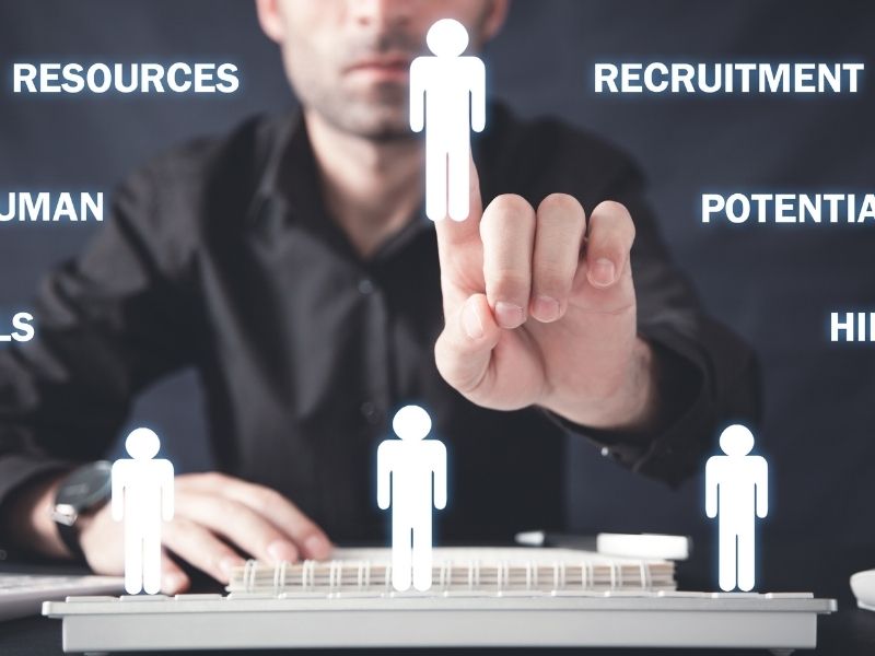 Headhunter in Indonesia