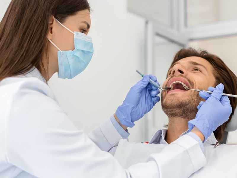 Dokter Gigi BSD dengan Pelayanan Bedah Mulut Profesional