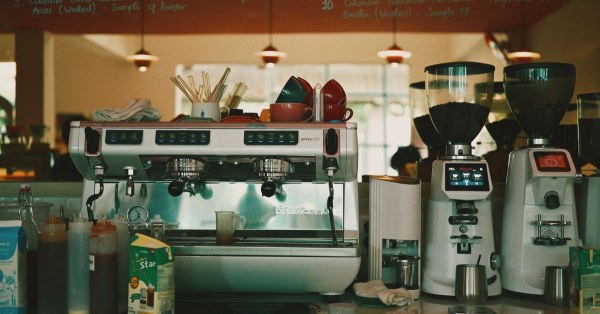 Alasan Pecinta Kopi Wajib Membeli di Toko Jual Mesin Coffee Terpercaya